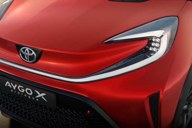 SUV mới của Toyota lộ diện với thiết kế lạ lẫm ảnh 14