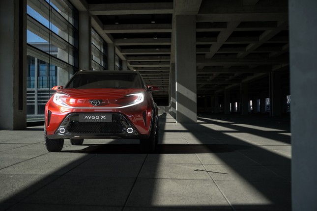 SUV mới của Toyota lộ diện với thiết kế lạ lẫm ảnh 5