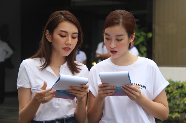 Các Hoa hậu - Á hậu cùng tham gia ngày hội Hiến máu nhân đạo tại Đồng Nai ảnh 3