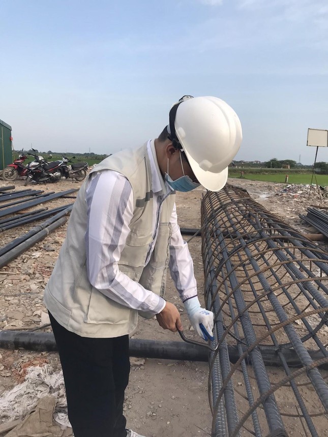 Chàng trai Hà Tĩnh in dấu thanh xuân thật đẹp khi được học tập tại trường Xây dựng Hà Nội ảnh 2