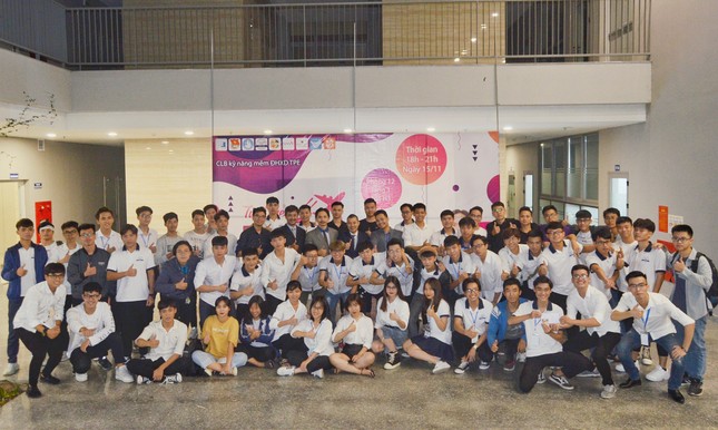 CLB Kỹ năng mềm Đại học Xây dựng Hà Nội đạt danh hiệu Tập thể Sinh viên 5 tốt cấp Thành phố năm 2022 ảnh 4