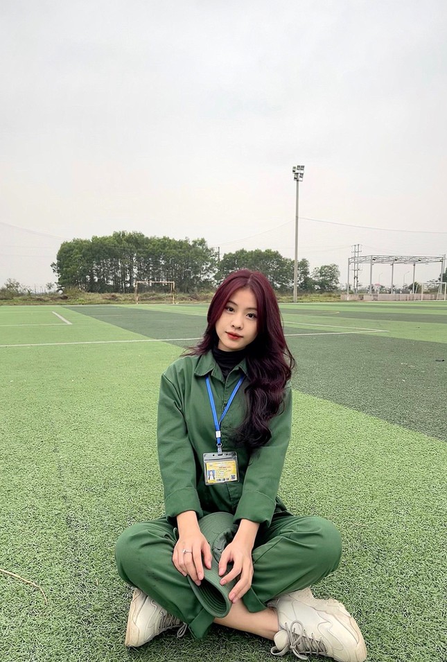 Hé lộ những điều chưa biết về tân Nam vương và Hoa khôi Đại học Thủy lợi 2023 ảnh 2