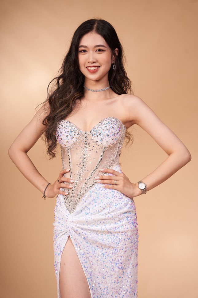 Nữ sinh Lào Cai đăng quang ngôi vị Hoa Khôi cuộc thi Sinh viên thanh lịch - NEU Glamour 2023 ảnh 2