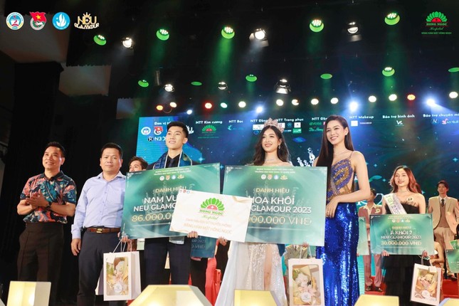 Nữ sinh Lào Cai đăng quang ngôi vị Hoa Khôi cuộc thi Sinh viên thanh lịch - NEU Glamour 2023 ảnh 9