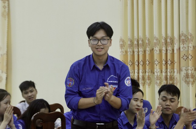 Chủ tịch Hội Sinh viên NEU: 'Phấn đấu đóng góp và xây dựng những mô hình mới cho Hội' ảnh 5