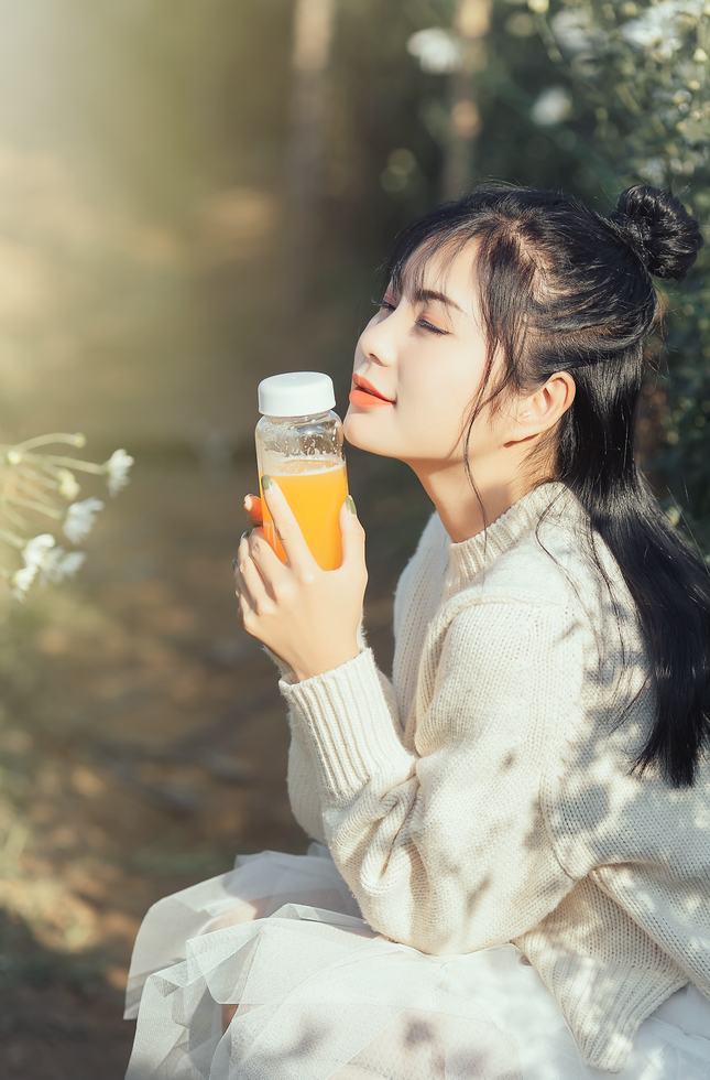 Nữ sinh Sư phạm Toán xinh đẹp kiêm MC, ca sĩ, diễn viên ảnh 3