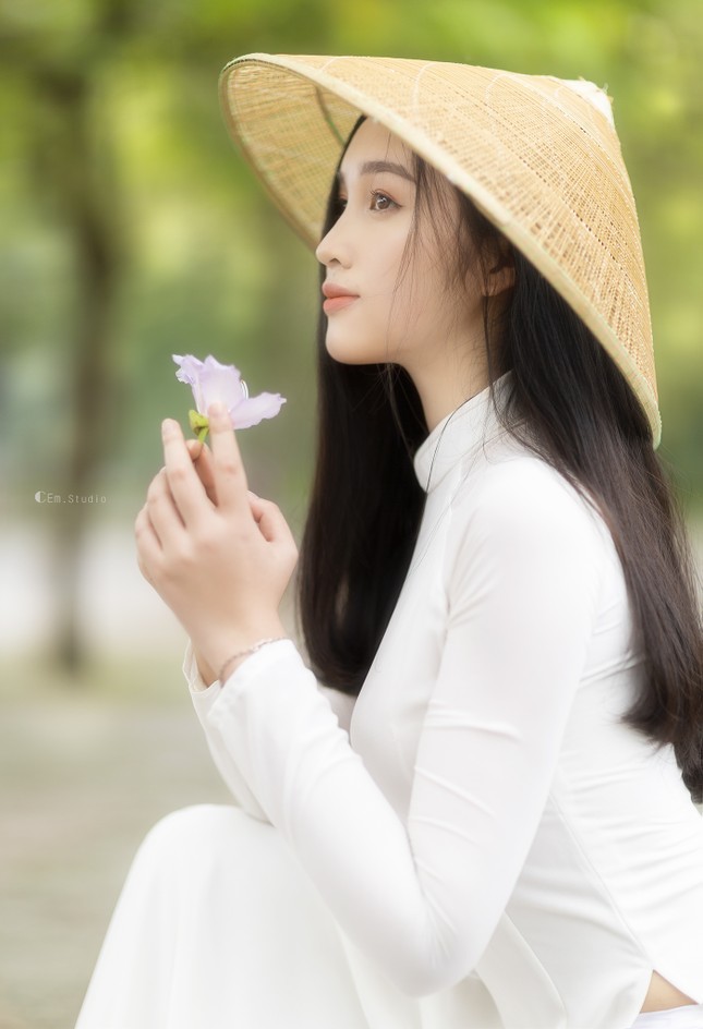 Hoa khôi ĐH Quốc gia tích cực hưởng ứng phong trào phòng chống dịch COVID-19 ảnh 1