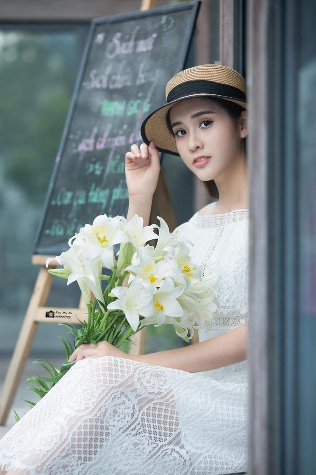 Diệu Linh – cô mẫu ảnh đam mê hội họa và ước mơ trở thành giảng viên mỹ thuật ảnh 6