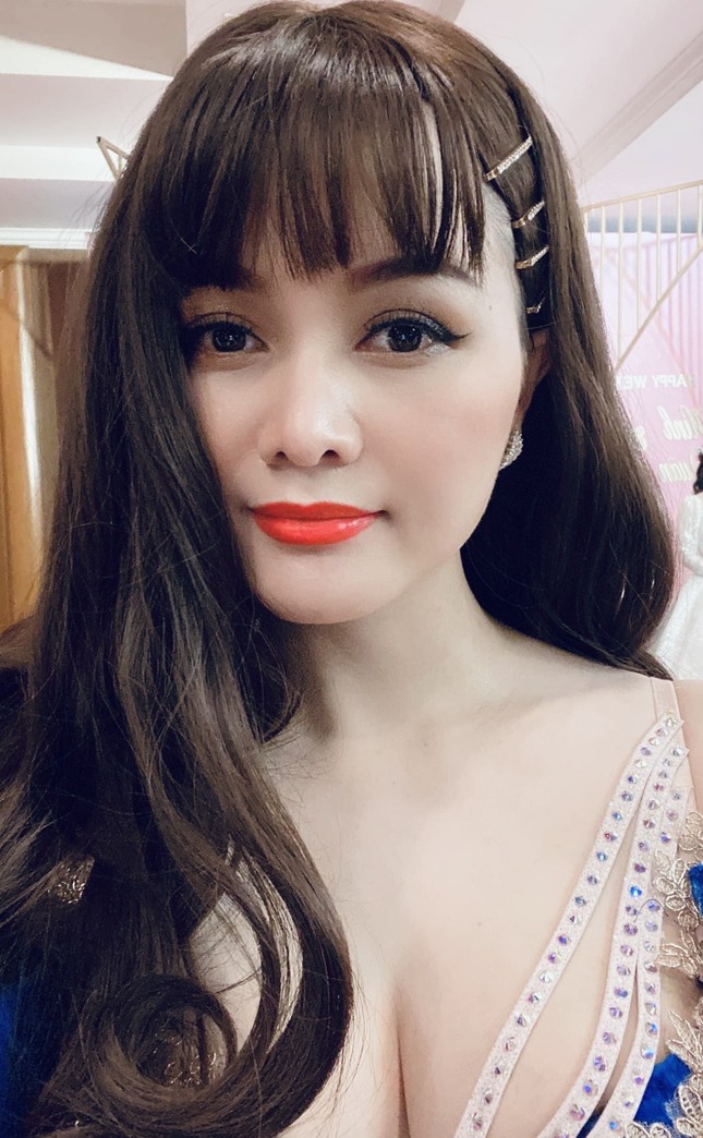 Trịnh Huyền: Từ dân chuyên tự nhiên đến mỹ nữ belly dance ảnh 9