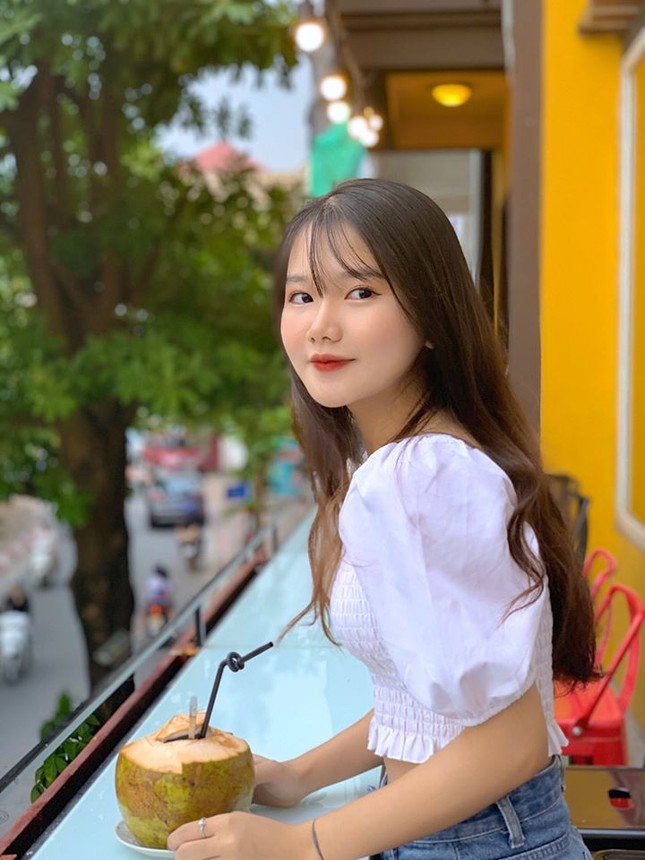 Nữ sinh Học viện Tài chính xinh đẹp là Chi ủy viên Chi bộ Công tác chính trị và sinh viên ảnh 6
