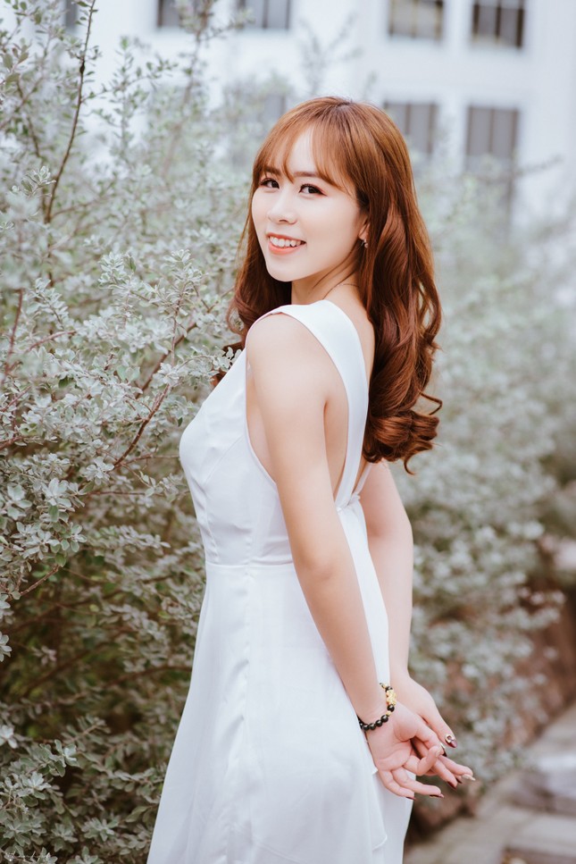 Nữ sinh Đại học Văn hóa đạt 2 danh hiệu trong một cuộc thi sắc đẹp ảnh 1