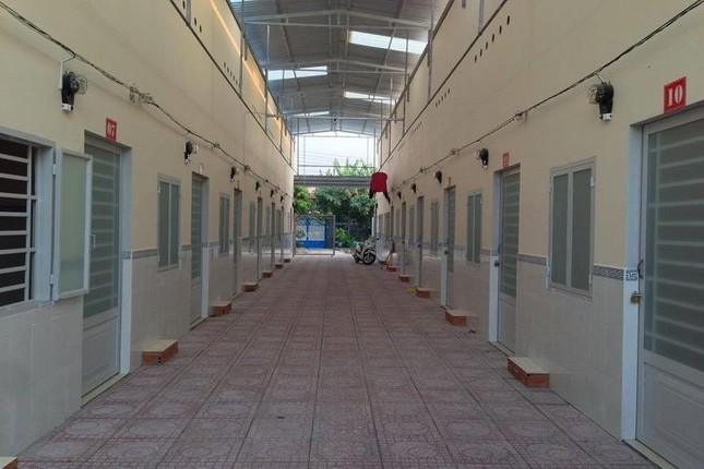 Muôn kiểu tránh nóng ngày hè dành cho sinh viên không có điều hòa ảnh 2