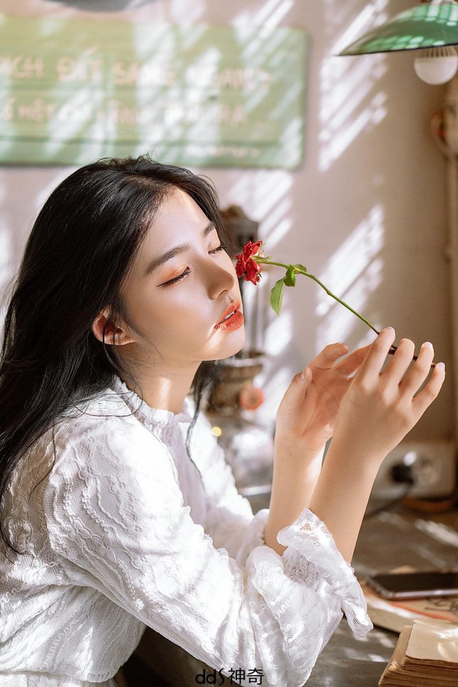 Hot girl Kinh tế Quốc dân bản lĩnh trước những cám dỗ khi nổi tiếng khá sớm ảnh 15