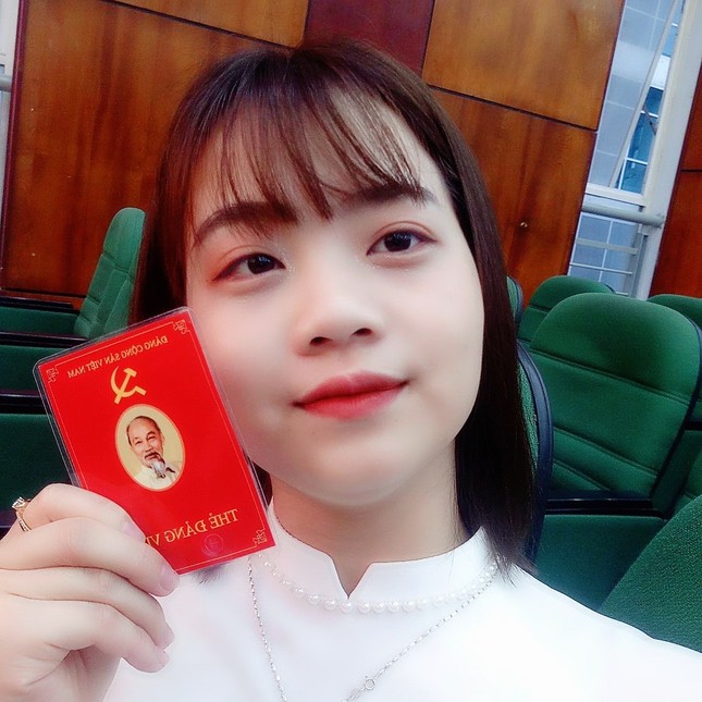 Nữ đảng viên sinh viên tự tin tỏa sáng ở ngôi trường toàn nam ảnh 4