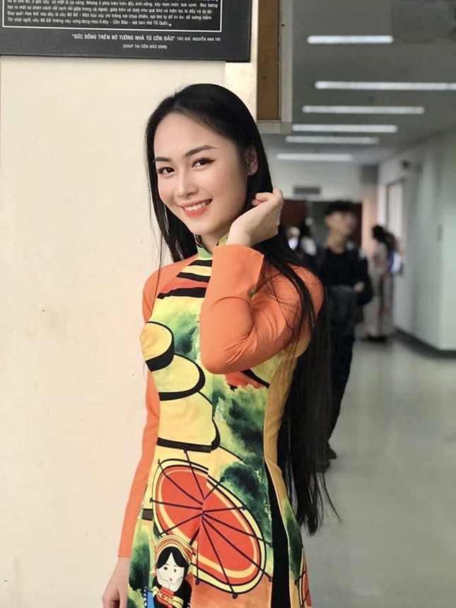 Hoa khôi tình nguyện luôn mong muốn lan tỏa tình thương ảnh 9