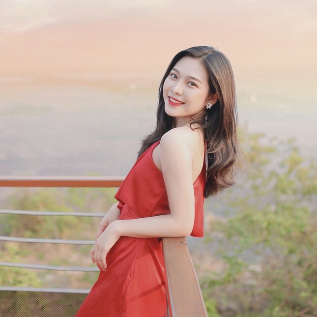 Người đẹp Top 5 trường Đại học Tôn Đức Thắng trải lòng ảnh 5