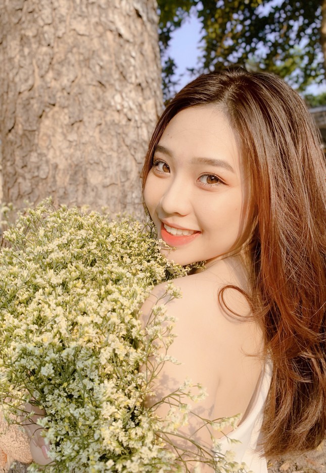 Người đẹp Top 5 trường Đại học Tôn Đức Thắng trải lòng ảnh 10