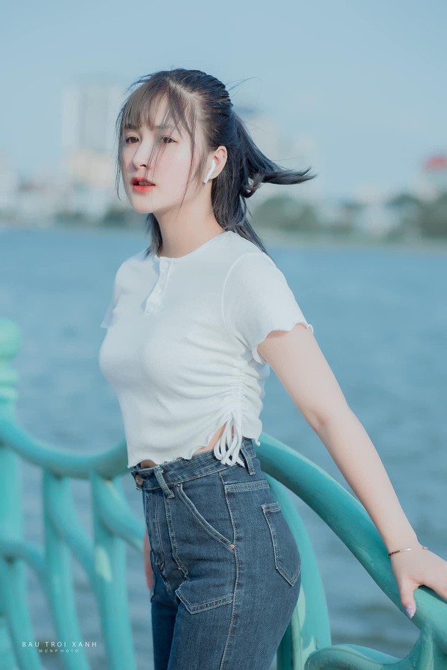 Nữ sinh 2K1 gây sốt với vẻ đẹp tinh khôi đốn tim cộng đồng mạng ảnh 7