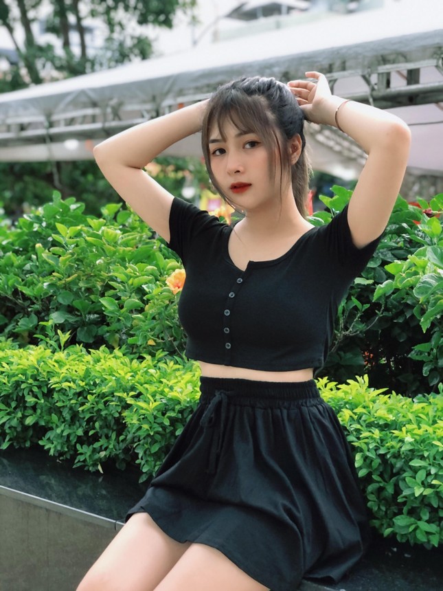Nữ sinh 2K1 gây sốt với vẻ đẹp tinh khôi đốn tim cộng đồng mạng ảnh 8