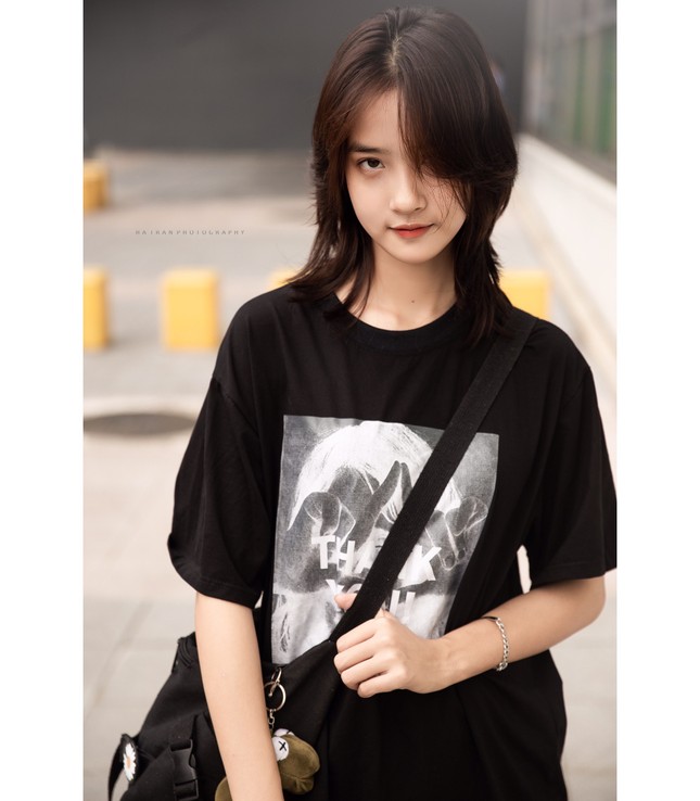 Xao xuyến với nét đẹp dung dị của nữ sinh trường Dệt may ảnh 4