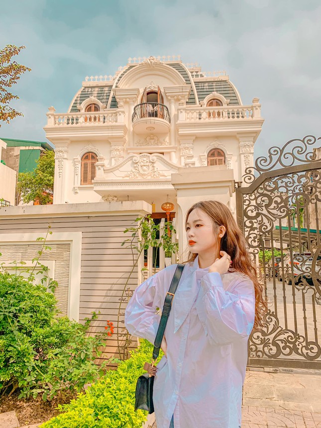 Vẻ đẹp chuẩn Hàn Quốc của nữ sinh trường ĐH Kinh doanh và Công nghệ Hà Nội ảnh 4