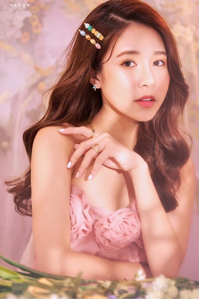 Hot girl Nam Định sở hữu nét đẹp giống diễn viên Sam ảnh 9
