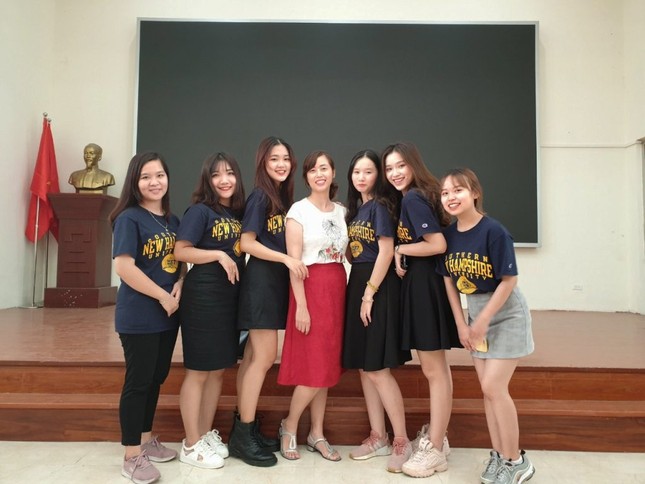 Nữ sinh viên Đại học Ngoại ngữ tốt nghiệp với GPA 4.0/4.0 ảnh 12