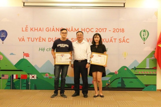 Nữ sinh viên Đại học Ngoại ngữ tốt nghiệp với GPA 4.0/4.0 ảnh 4