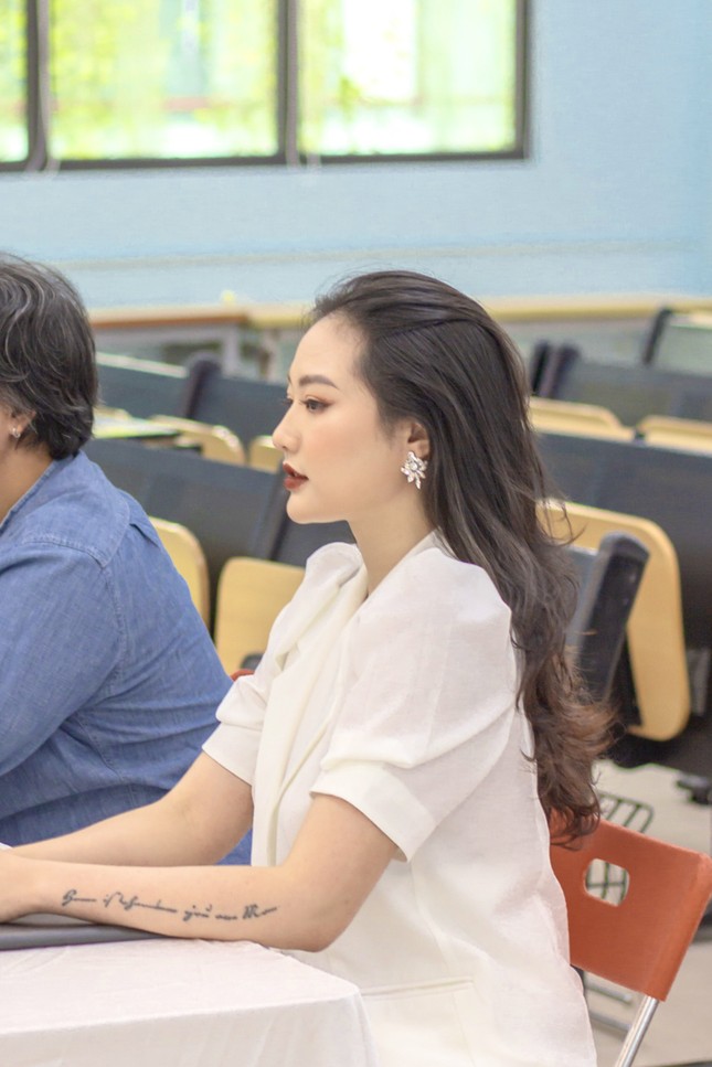 Hoa khôi trường Đại học FPT và hành trình thoát khỏi danh xưng tiểu thư ảnh 4