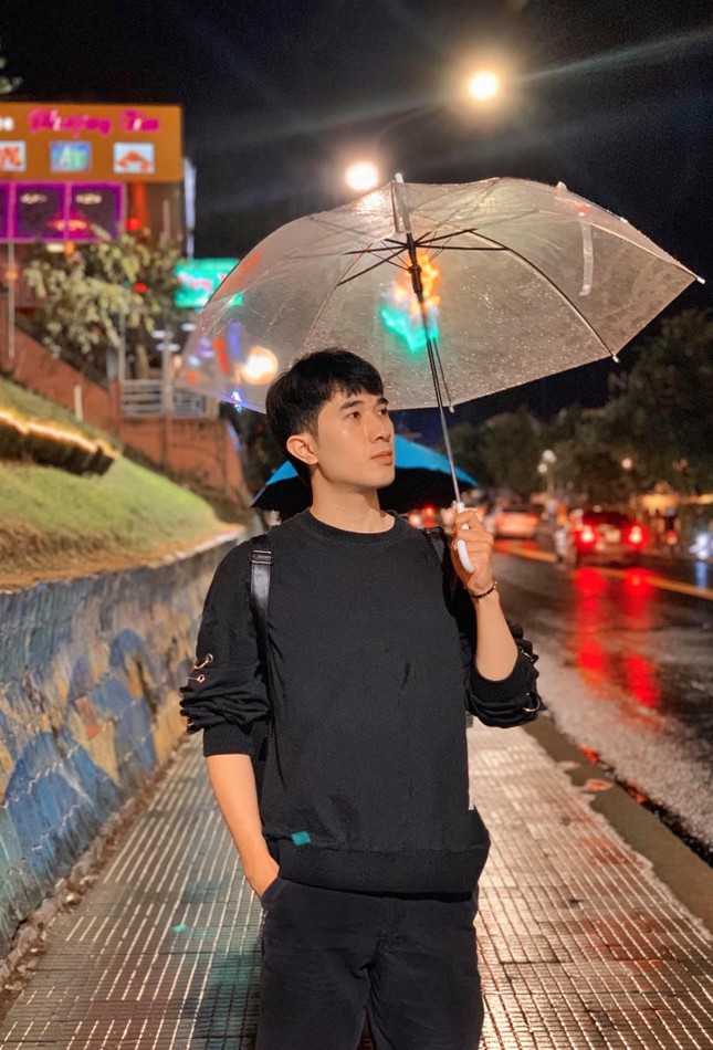 Chàng MC “lém lỉnh” của VTV6 với hành trình chinh phục đam mê ảnh 5