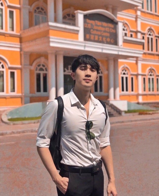 Chàng MC “lém lỉnh” của VTV6 với hành trình chinh phục đam mê ảnh 4