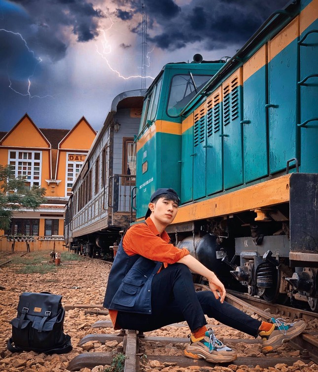 Chàng MC “lém lỉnh” của VTV6 với hành trình chinh phục đam mê ảnh 2