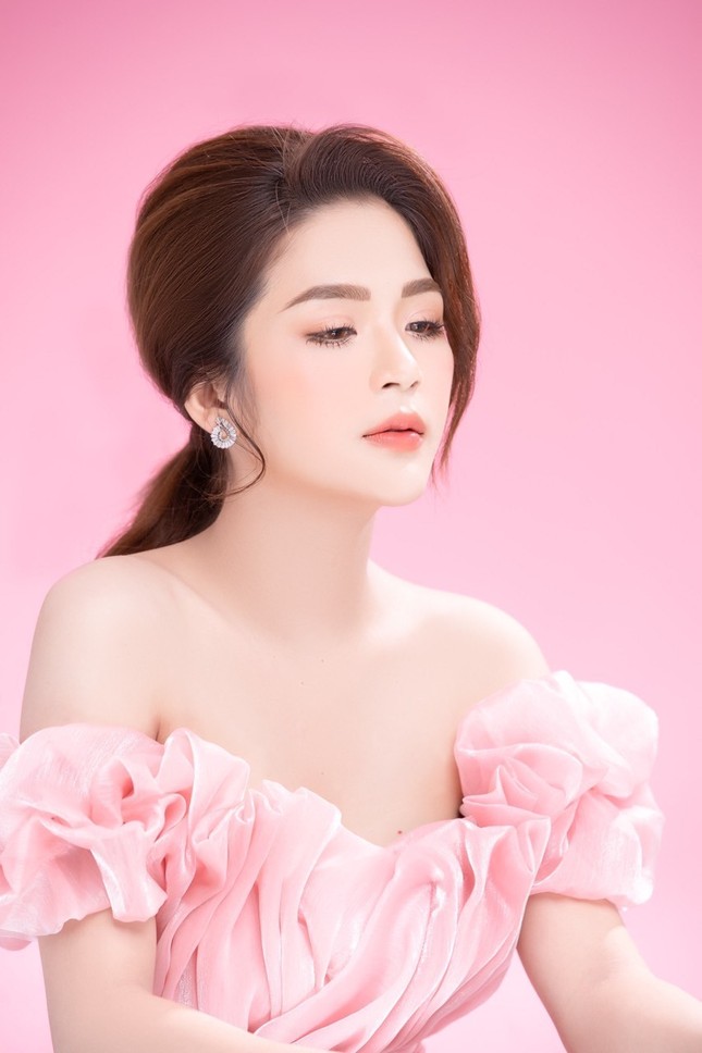 Phó hiệu trưởng trường mầm non bị nhầm tưởng là người mẫu ảnh ảnh 4