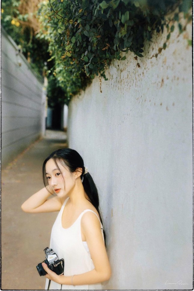 Cô giáo dạy Toán là mẫu ảnh kiêm photographer ảnh 10