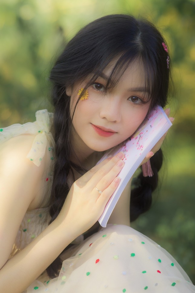 Vẻ đẹp “cực phẩm” của cô nàng 17 tuổi Phước Quanh ảnh 1
