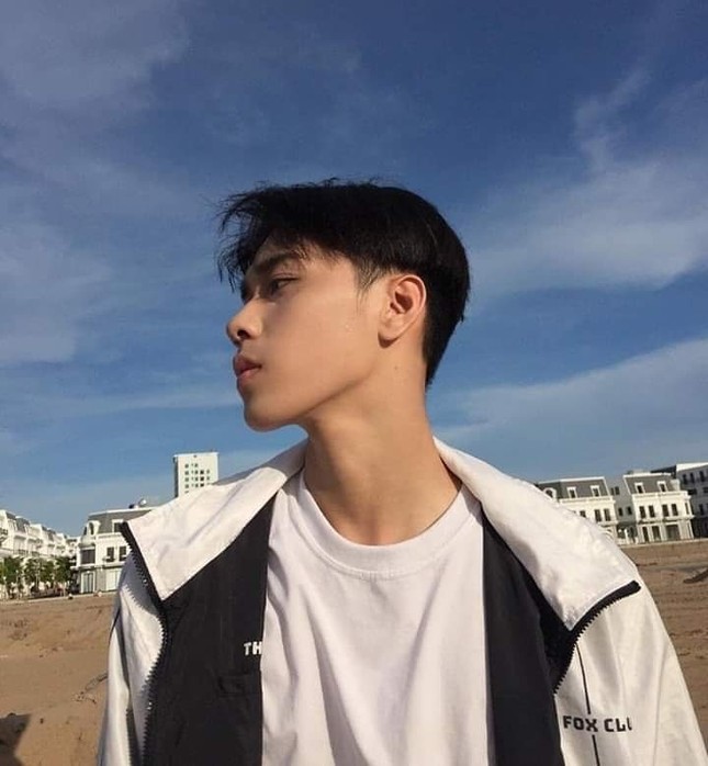 Nam sinh học ngành du lịch nhưng lại đam mê thời trang ảnh 12