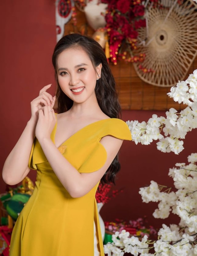 Người đẹp xứ Nghệ rạng rỡ trong bộ ảnh chào Xuân ảnh 5
