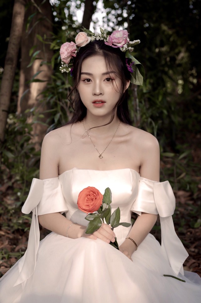 Vẻ đẹp thanh tú của người con gái đất LaGi ảnh 1