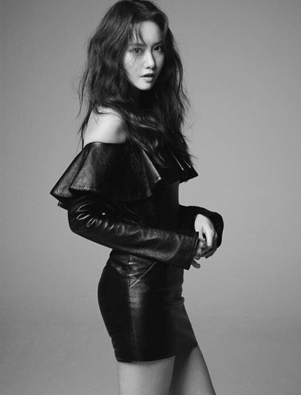 Chỉ khoe bờ vai trần lấp ló thôi mà Yoona cũng khiến thiên hạ trầm trồ ảnh 3