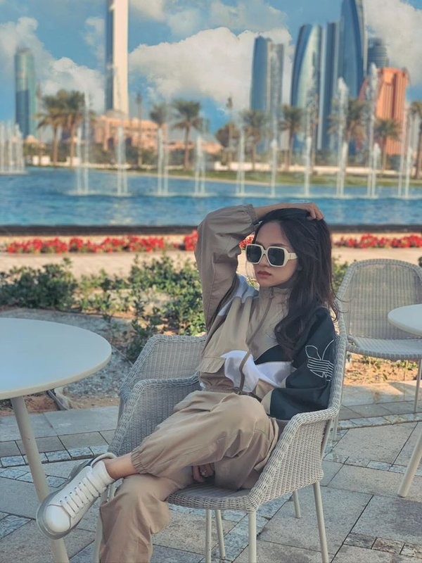 Tự nhận mình chẳng có gì ngoài xinh đẹp và tiền, ai tự tin hơn Hương Giang? ảnh 3