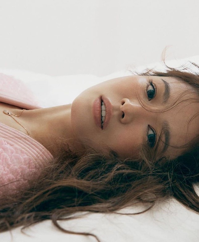 Song Hye Kyo dính tin đồn tái hợp Hyun Bin từ một bài đăng vu vơ trên mạng ảnh 6