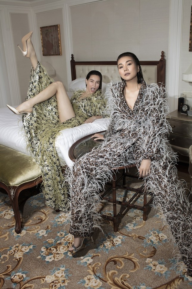 Hà Hồ mang bụng bầu chụp ảnh thời trang cho tạp chí danh giá Vogue (Pháp) ảnh 4