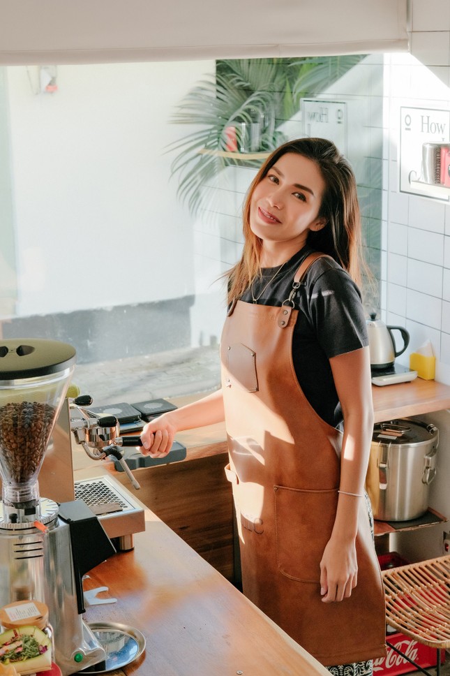 Mắc kẹt tới 4 tháng ở Bali, Minh Tú làm thế nào để vẫn lạc quan, vui vẻ? ảnh 2