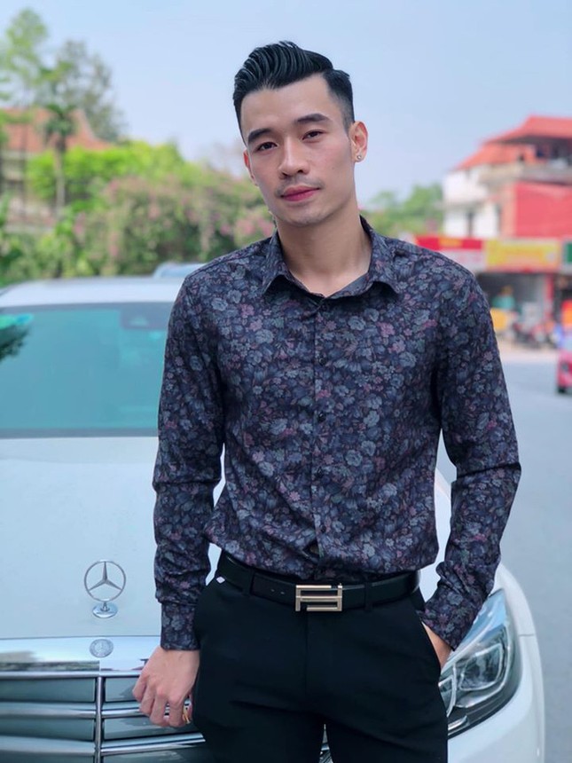 "Thả thính" thành công, chàng quân nhân sáu múi chinh phục được nữ doanh nhân xinh đẹp ảnh 3