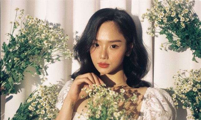 Tạm biệt hình ảnh tomboy, Miu Lê hóa nàng thơ mơ màng khiến bao người ngẩn ngơ ảnh 4