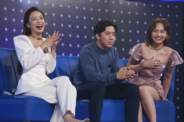 Mặc váy ngắn khoe vóc dáng, Miu Lê suýt “lộ hàng” trên sóng truyền hình ảnh 10