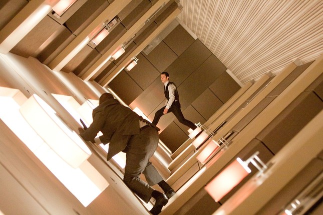 Vì đâu các tác phẩm của Christopher Nolan không bị xem là bom tấn hành động thông thường? ảnh 9