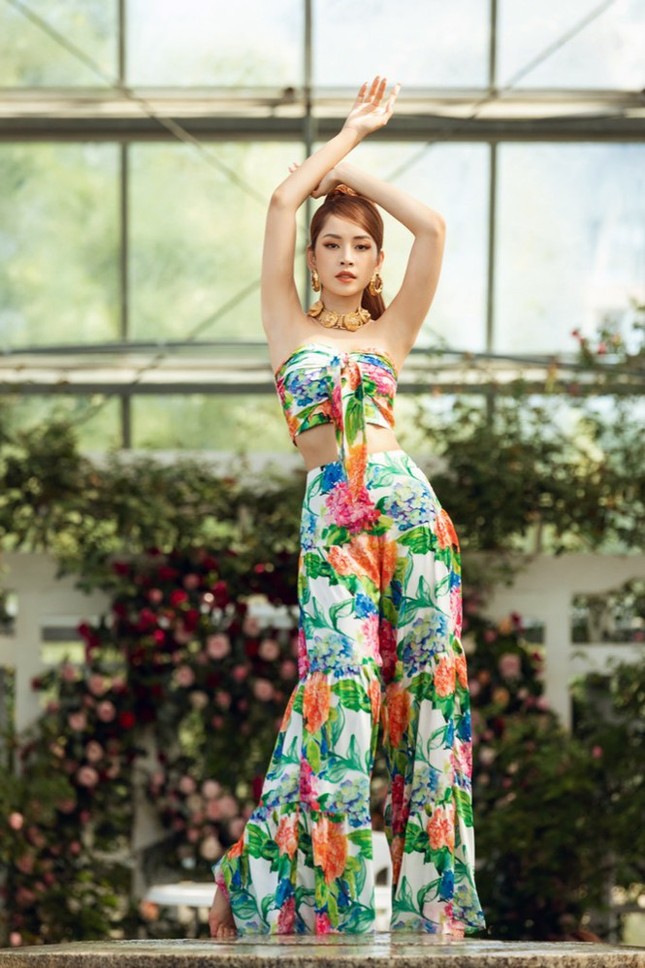 Chi Pu chẳng ngại khoe khuôn ngực thanh xuân tràn căng sức sống trong diện mạo mới ảnh 6