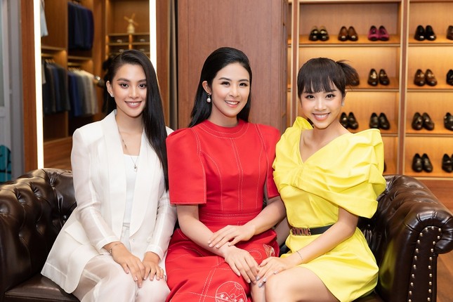 Không scandal, lại kinh doanh mát tay, Hoa hậu Việt Nam 2010 đúng là hiếm thấy ở showbiz ảnh 11