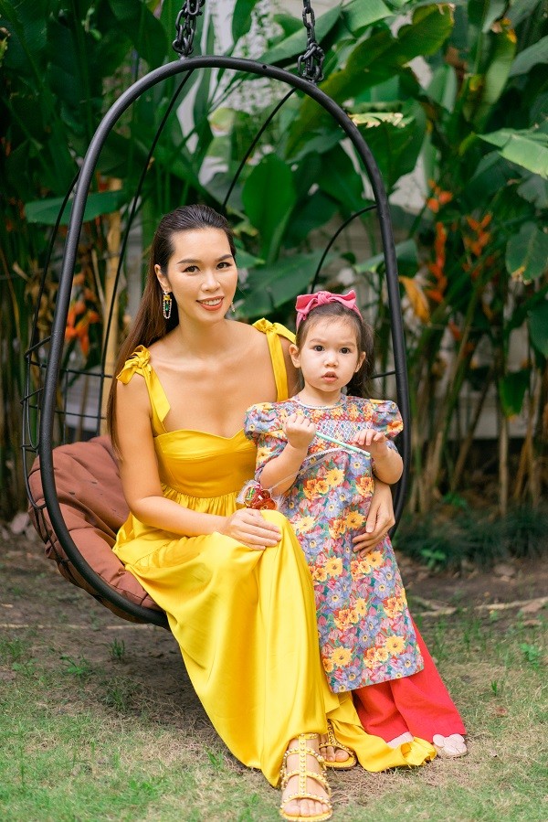 Dù lấy chồng ngoại quốc, “nàng siêu mẫu thông minh” muốn con gái lớn lên như cô gái Việt ảnh 4